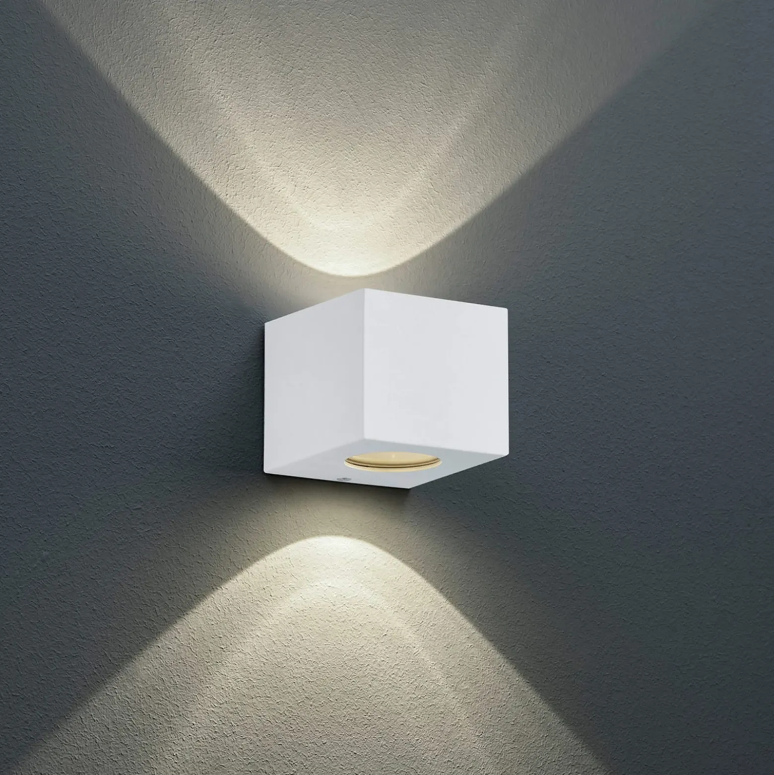 Kulmikas LED-ulkoseinälamppu Cordoba, valkoinen