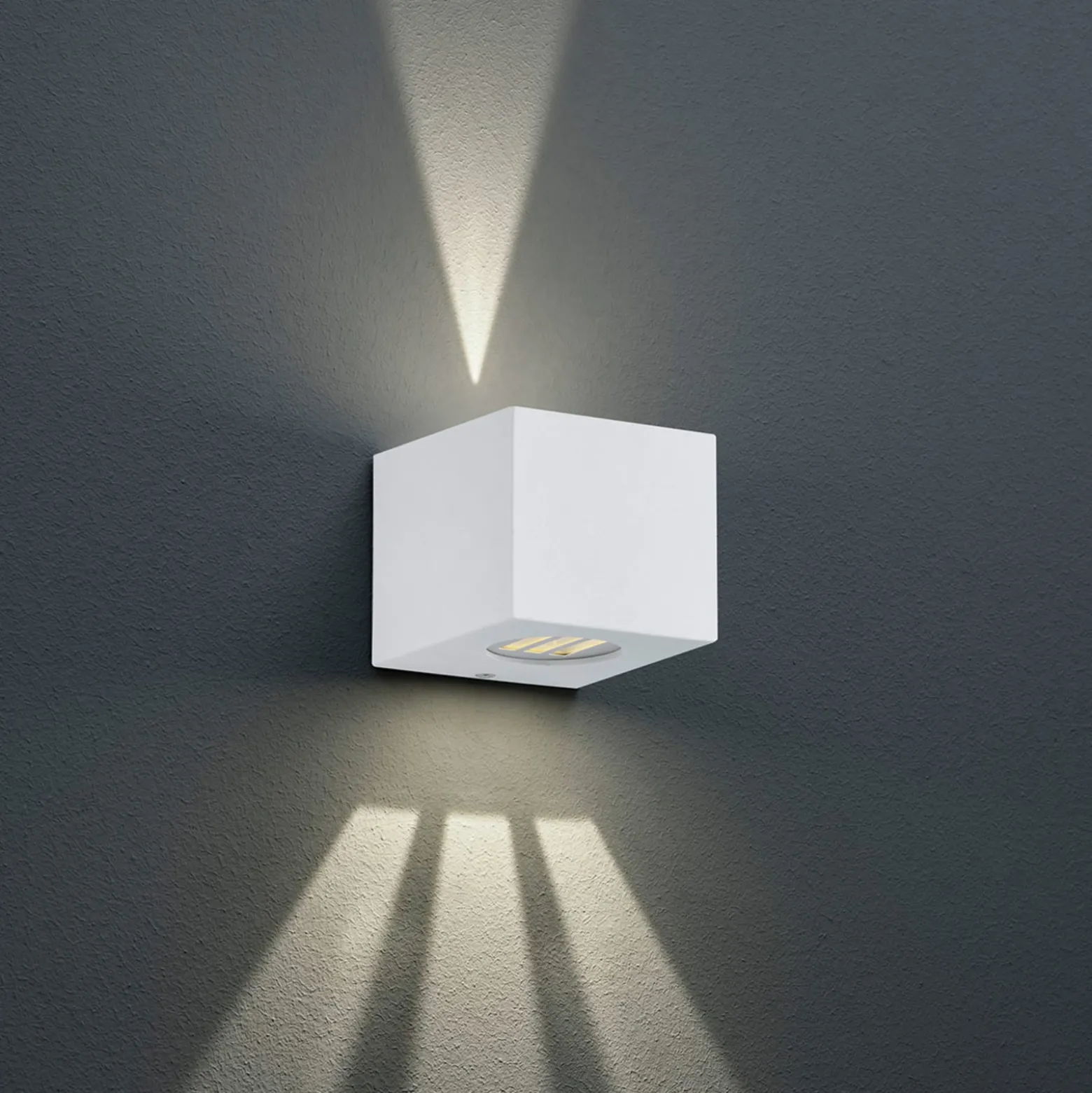 Kulmikas LED-ulkoseinälamppu Cordoba, valkoinen