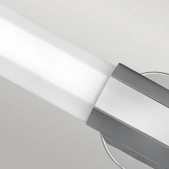Kylpyhuoneen LED-seinävalaisin Facet Dual, kromi, 2-valo, leveys 66 cm