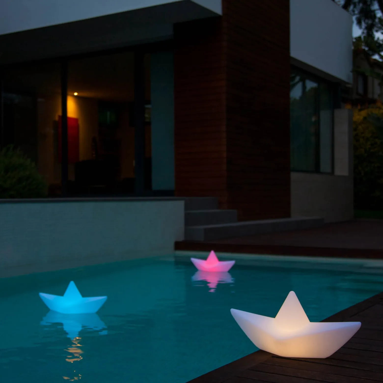 Ladattava LED-valo BOAT-lamppu, kelluva, RGBW
