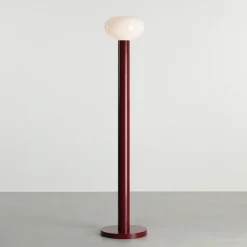 Lattiavalaisin Flo, punainen, korkeus 138 cm, 1-lamppuinen, lasi