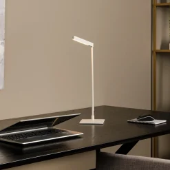 Lavale LED-pöytävalaisin, valkoinen, himmennettävä, korkeus 42 cm