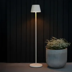 LED-akkuinen LED-lattiavalo Pomezia, valkoinen, 124 cm, IP54, USB