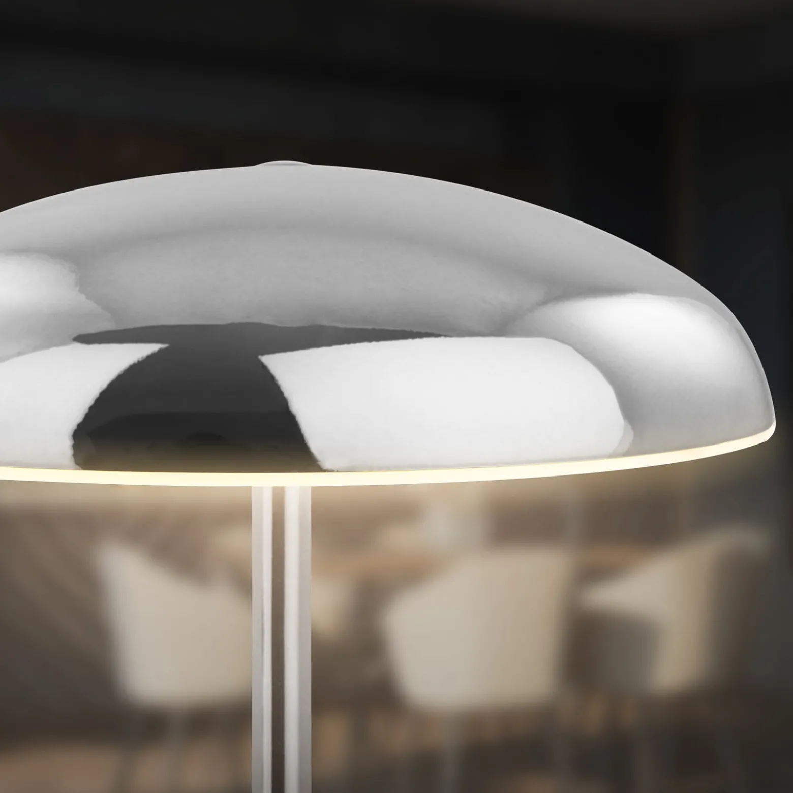 LED-akkukäyttöinen pöytälamppu Brilo unplugged Caxa 30 cm, kromi