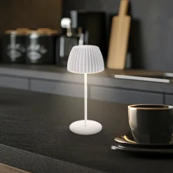 LED-akkukäyttöinen pöytälamppu Brilo unplugged Riffle, 20 cm, valkoinen