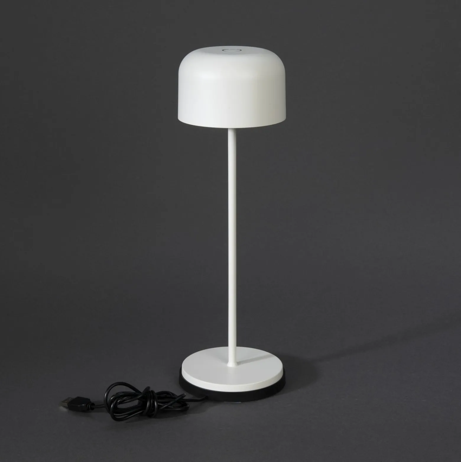 LED-akkukäyttöinen pöytälamppu Lille, korkeus 36 cm, valkoinen, IP54, USB
