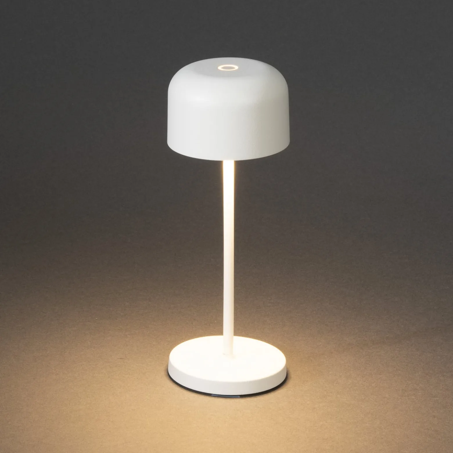 LED-akkukäyttöinen pöytälamppu Lille, korkeus 20 cm, valkoinen, IP54, USB