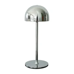 LED-akkukäyttöinen pöytävalaisin Tim, kromivärinen, korkeus 30 cm, IP54