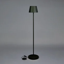 LED-akku-lattiavalo Pomezia, musta, 124 cm, IP54, USB