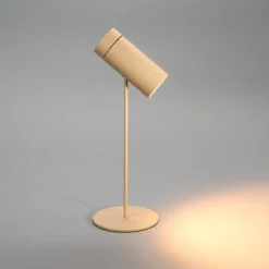 LED-akku LED-pöytävalaisin Multi, hiekanvärinen, korkeus 30 cm, IP54