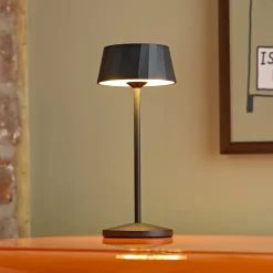 LED-akku-pöytälamppu Facetta, 3 kpl, musta, 22 cm, IP44