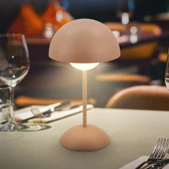 LED-akku-pöytävalaisin Kugle, ruskea, metalli, IP44, himmennettävä