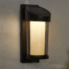 LED-aurinkoenergialla toimiva ulkoseinävalaisin Alippa, musta Korkeus 21 cm