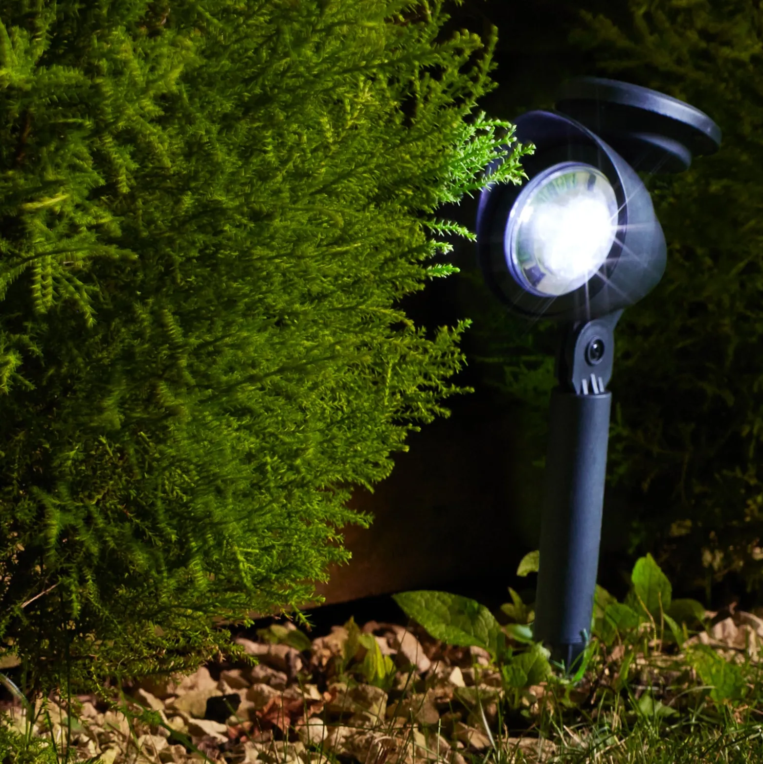 LED-aurinkokäyttöinen maapiikkikohdevalo Prima, 4 kpl, IP44