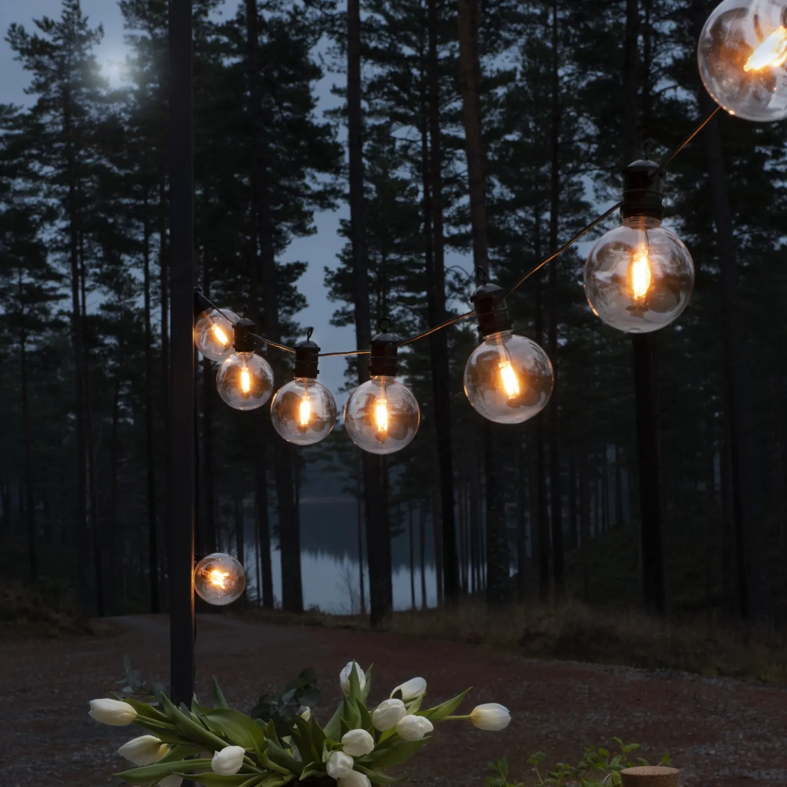 LED-aurinkokäyttöinen valoketju juhliin, 7 W, keltainen, IP44, 1800 K