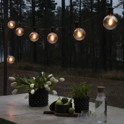 LED-aurinkokäyttöinen valoketju juhliin, 7 W, keltainen, IP44, 1800 K
