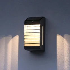 LED-aurinkoseinävalaisin Corner, sensori, harmaa