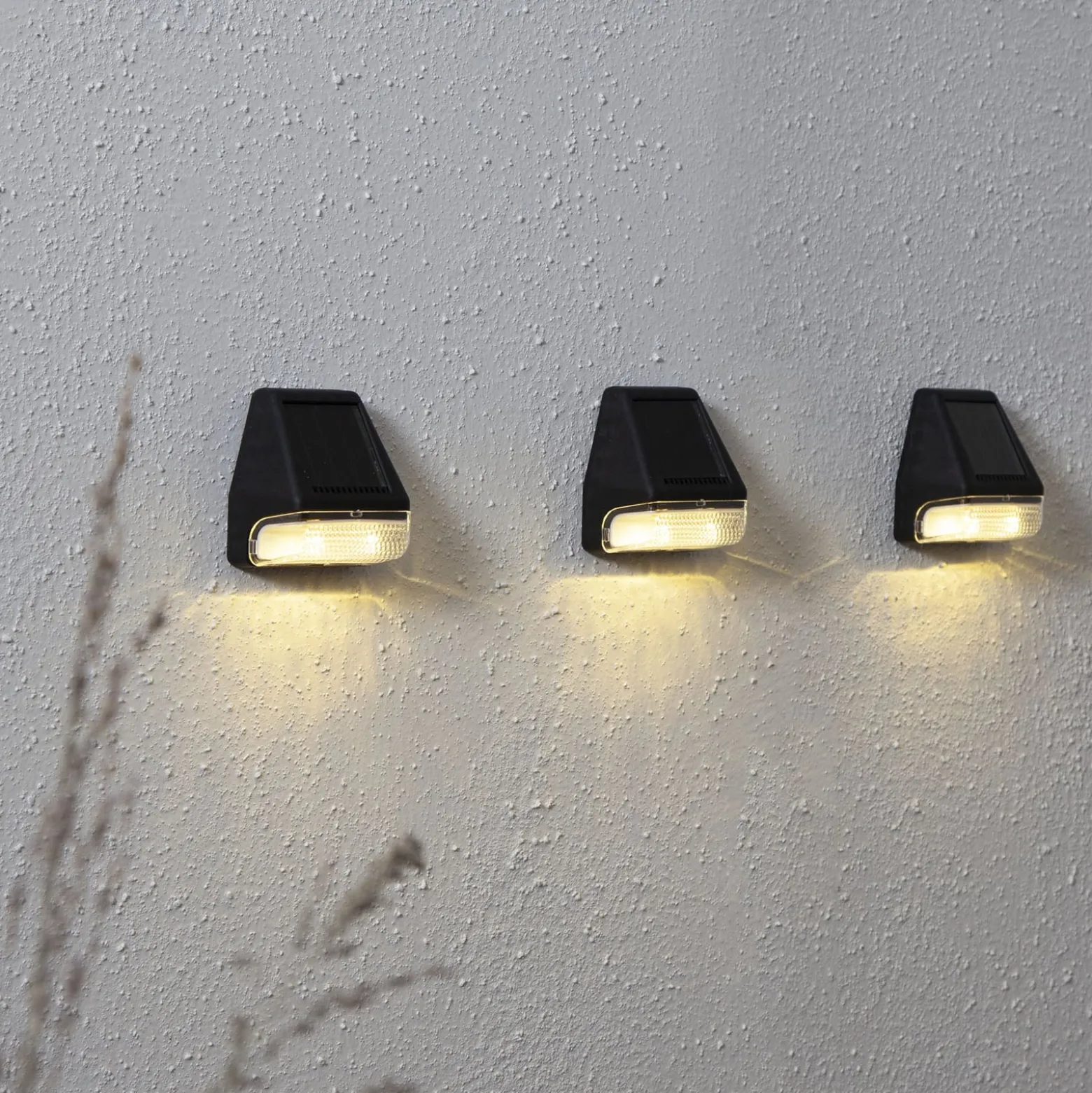 LED-aurinkoseinävalaisin Wally Mini, 3 kpl:n sarja