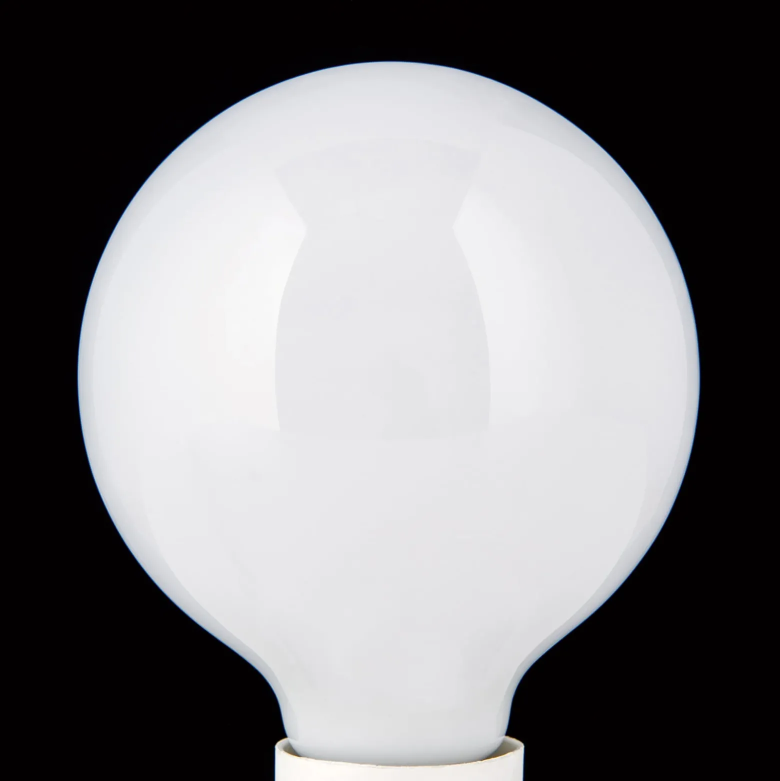 LED-globe-lamppu E27 6W G80 opaali himmennettävä