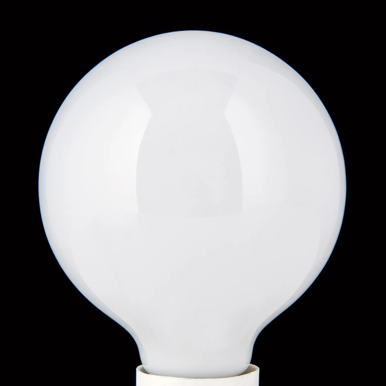 LED-globe-lamppu E27 6W G80 opaali himmennettävä