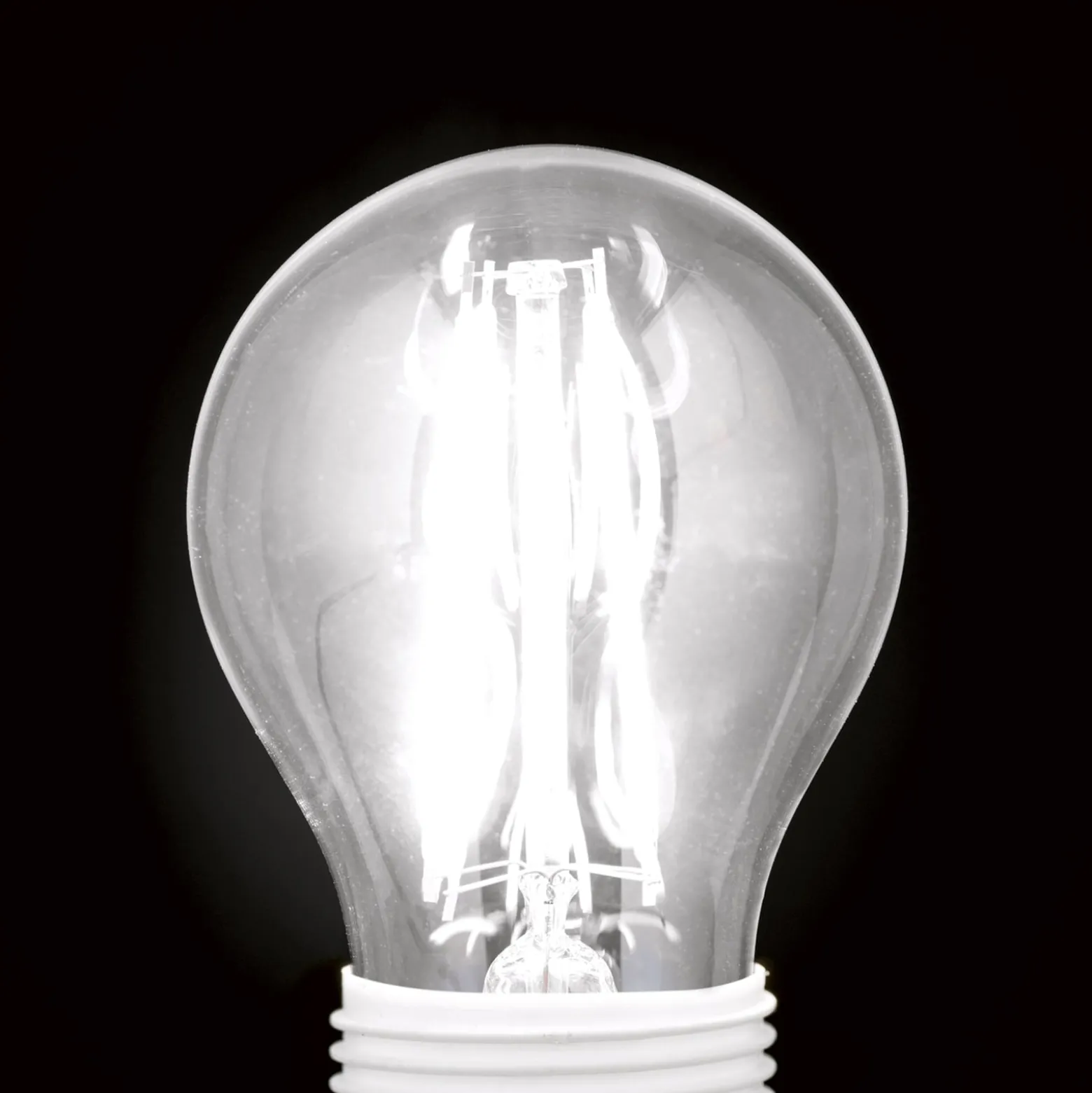 LED-golfpallolamppu E14 5W filament 827 himmen.