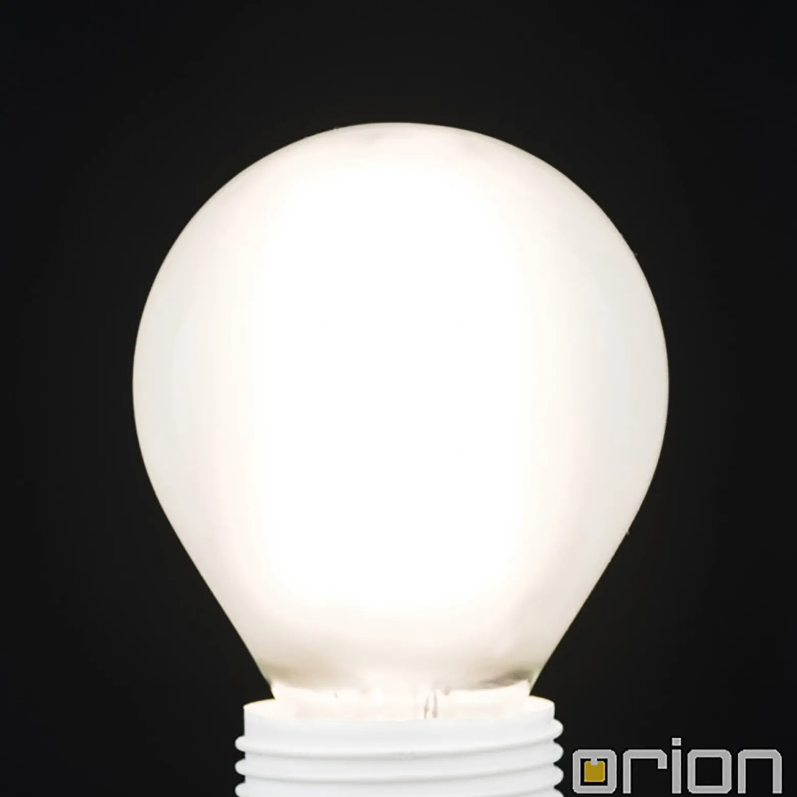 LED-golfpallolamppu E14 4,5W matta 2700K himmennys