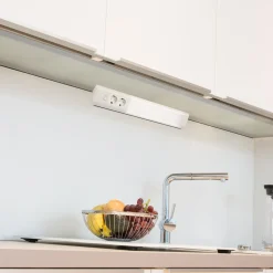LED-kalustevalaisin Melo plug dico, valkoinen