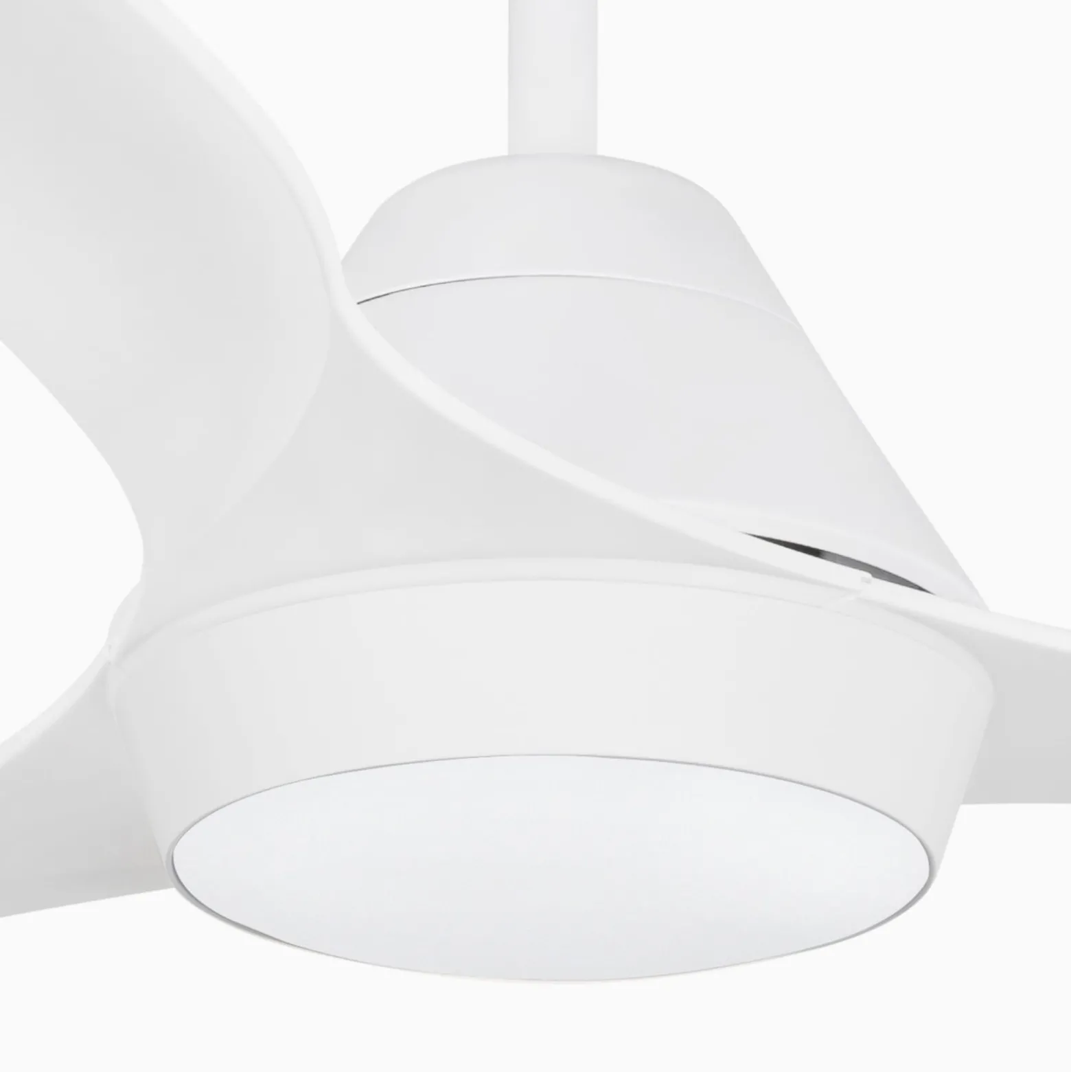 LED-kattotuuletin Polaris L, 3-siipinen, valkoinen