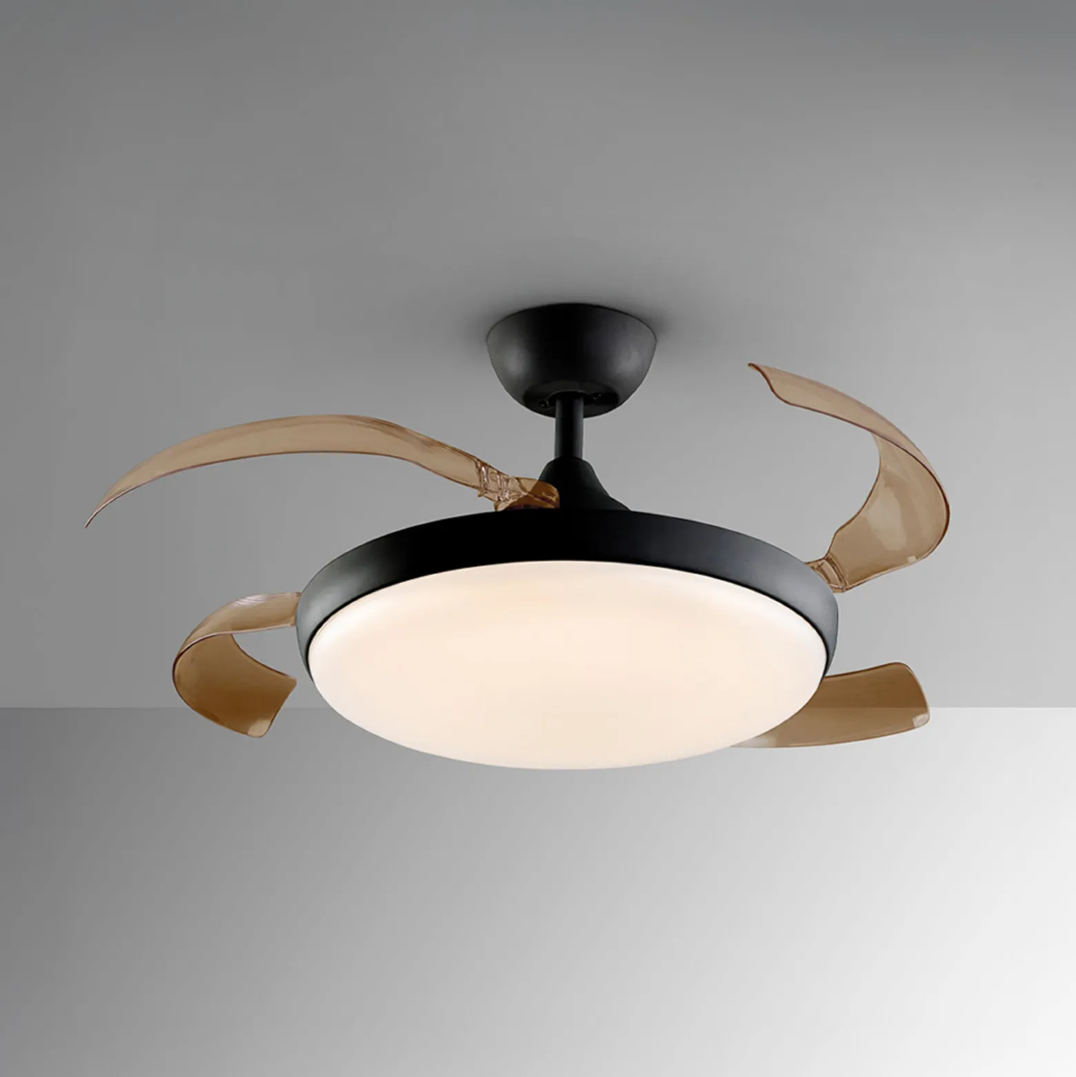 LED-kattotuuletin Venturi musta/savunvärinen DC Ø 106 cm hiljainen