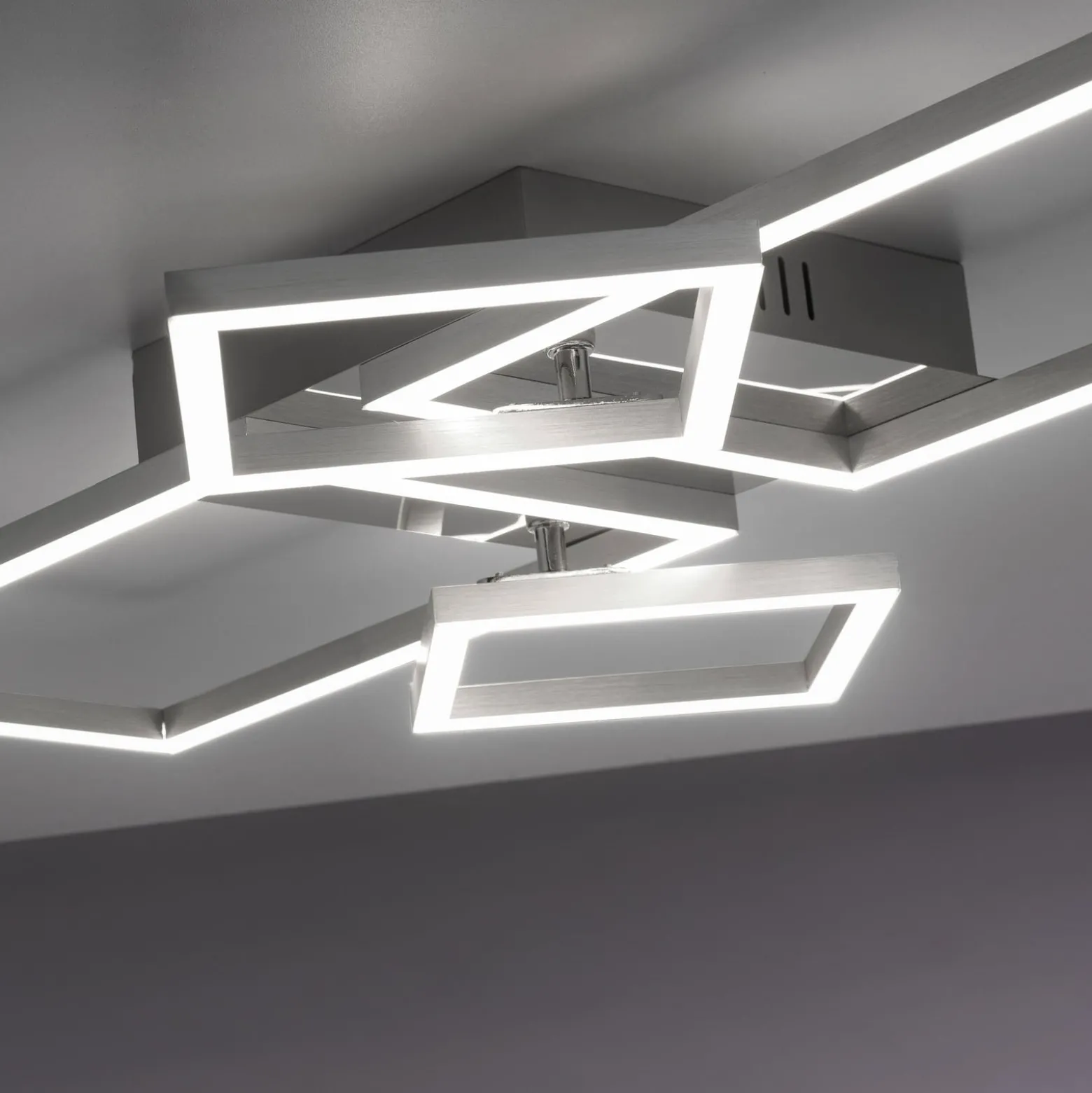 LED-kattovalaisin Iven, teräs, 32,4x30cm
