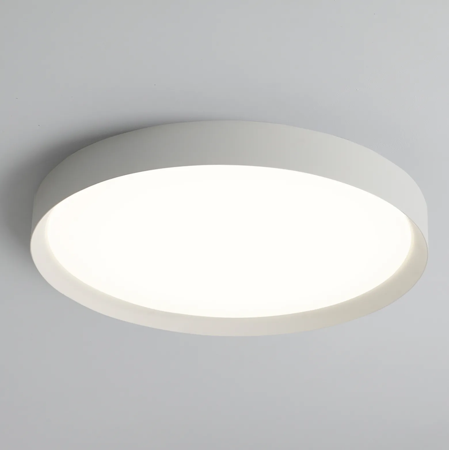 LED-kattovalaisin Minsk, valkoinen, Ø 60 cm, Casambi, 42 W, CCT