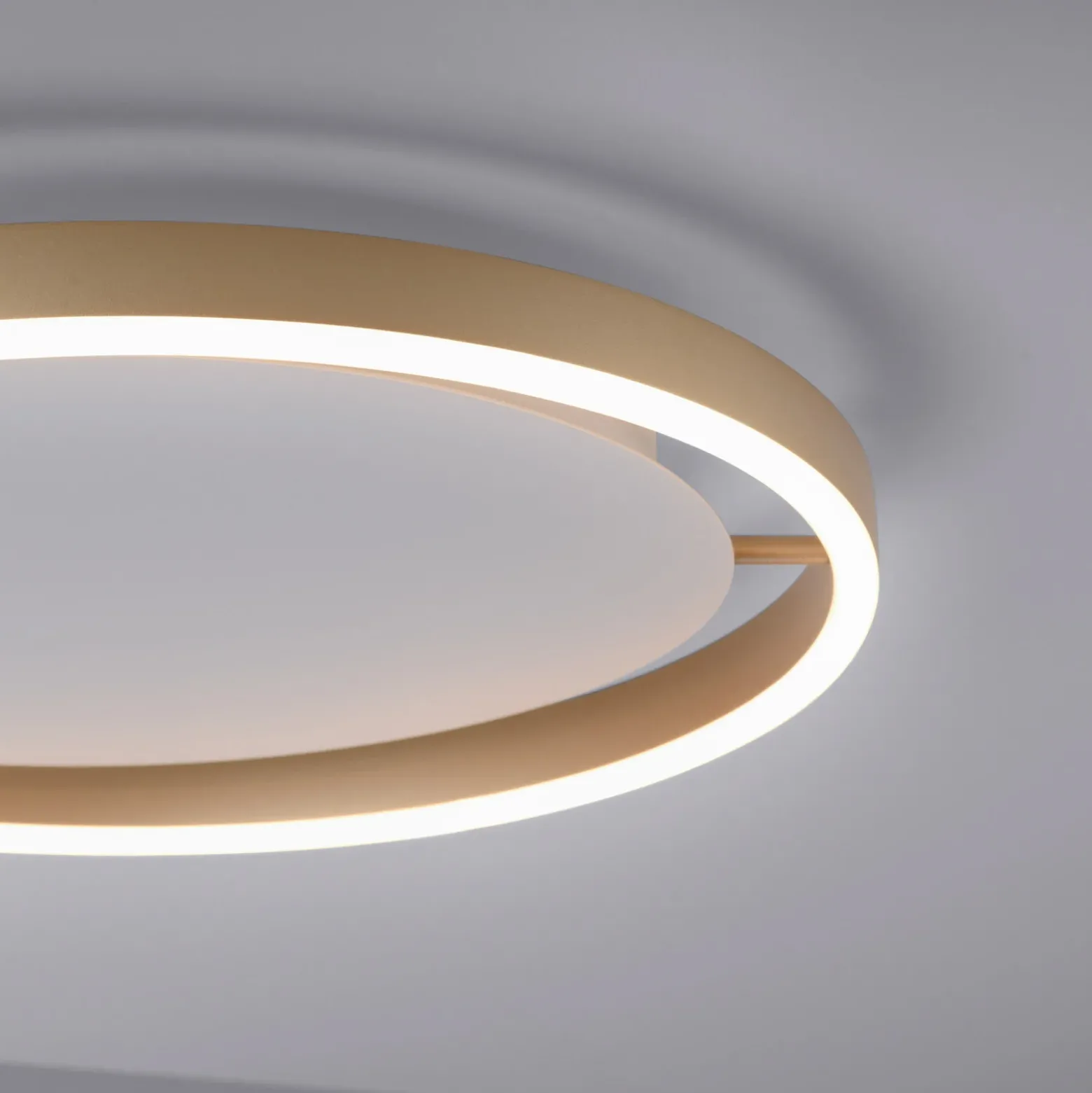 LED kattovalaisin Ritus, Ø 39.3cm matta messinki
