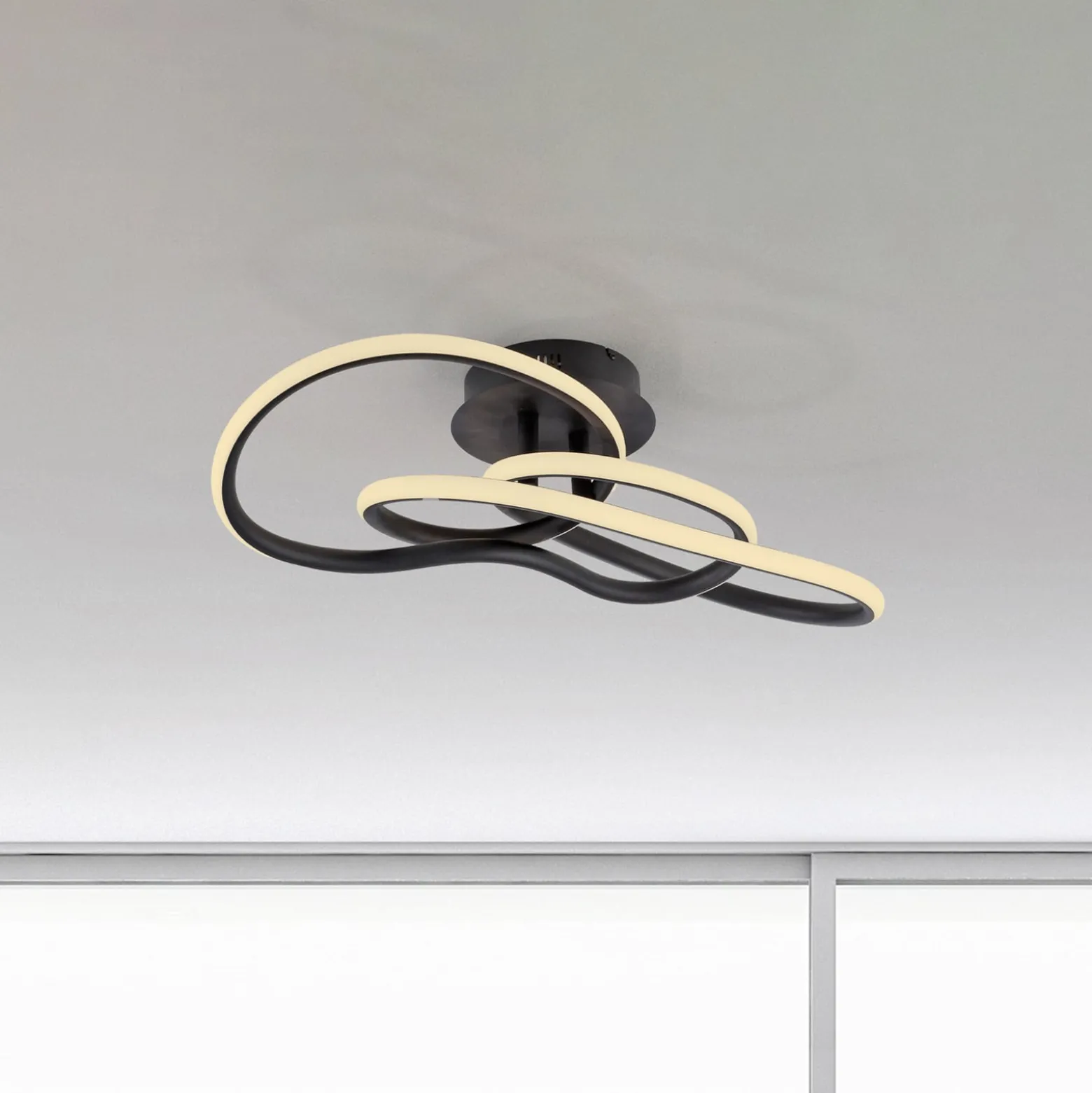 LED-kattovalaisin TWIST, musta, pituus 90 cm, metallinen, Switchdim,