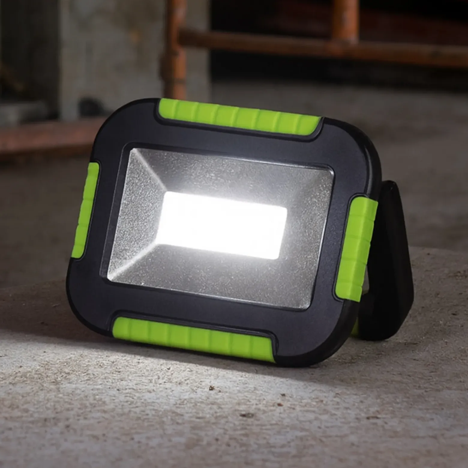 LED-kohdevalaisin ulos 850946, musta/vihreä, pituus 16 cm