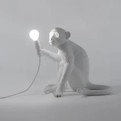 LED-koristepöytävalo Monkey Lamp, valkoinen/istuva