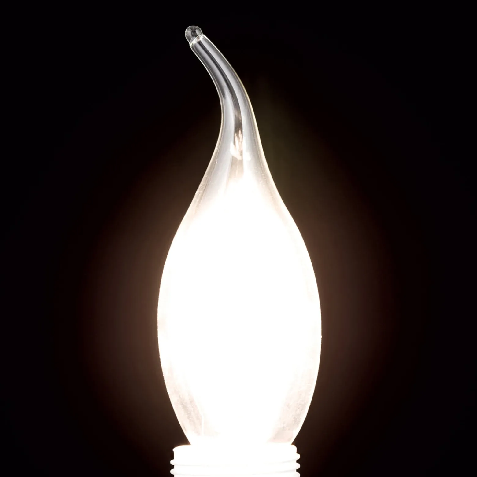 LED-kynttilä E14 4,5W filament 827 tuuli himmennys