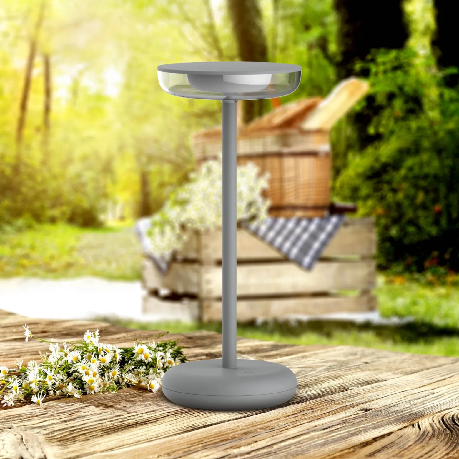 LED ladattava terassivalaisin Pasi, korkeus 26 cm metal touch
