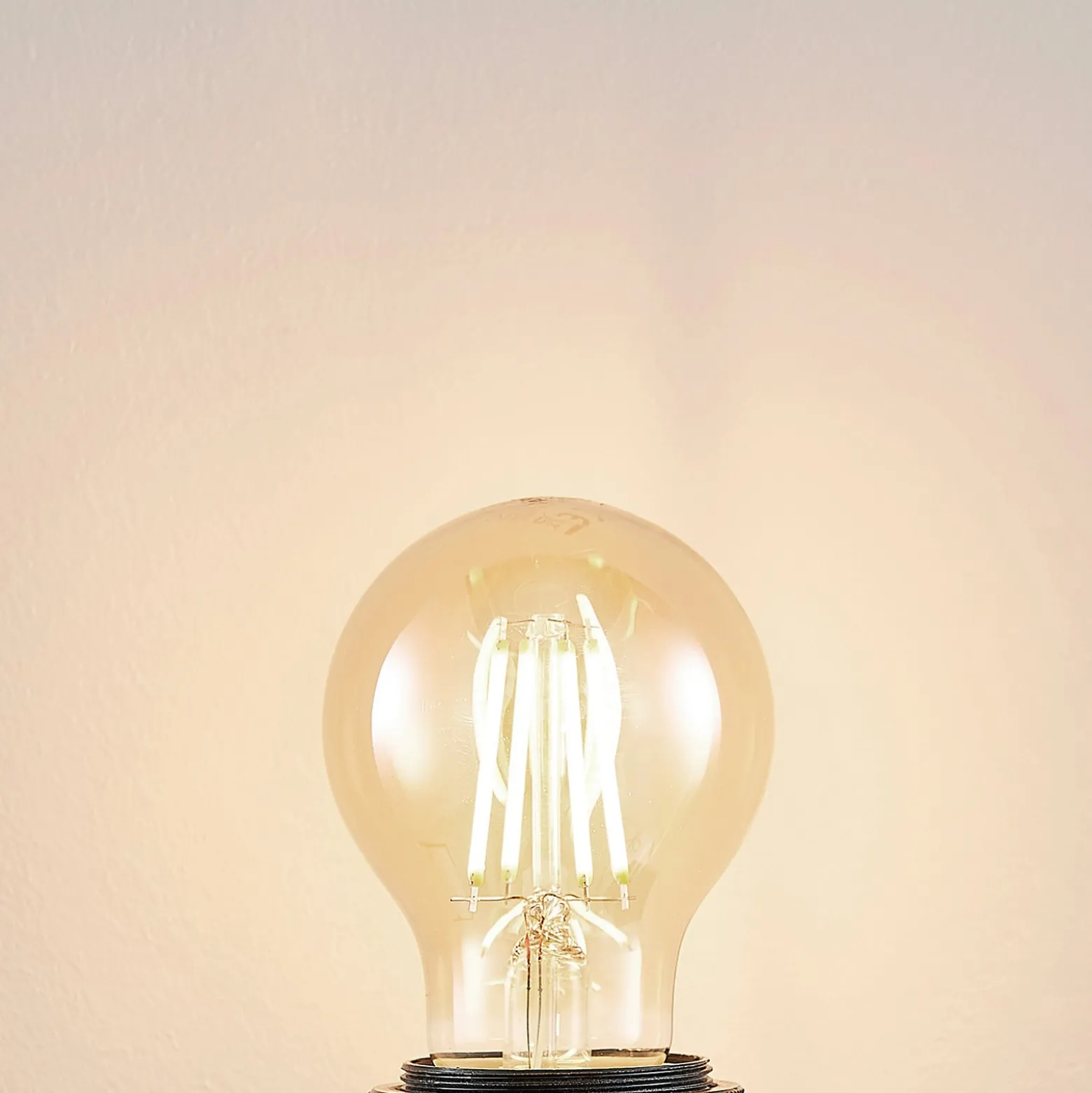 LED-lamppu E27 A60 6,5 W 2 500 K keltainen 3-portainen himmennettävä