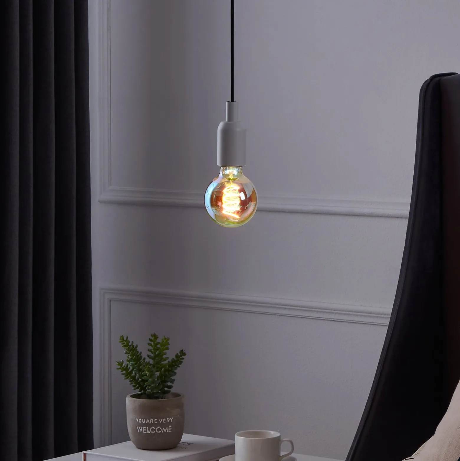 LED-lamppu E27 4W G80 2000K filament irisoiva him.