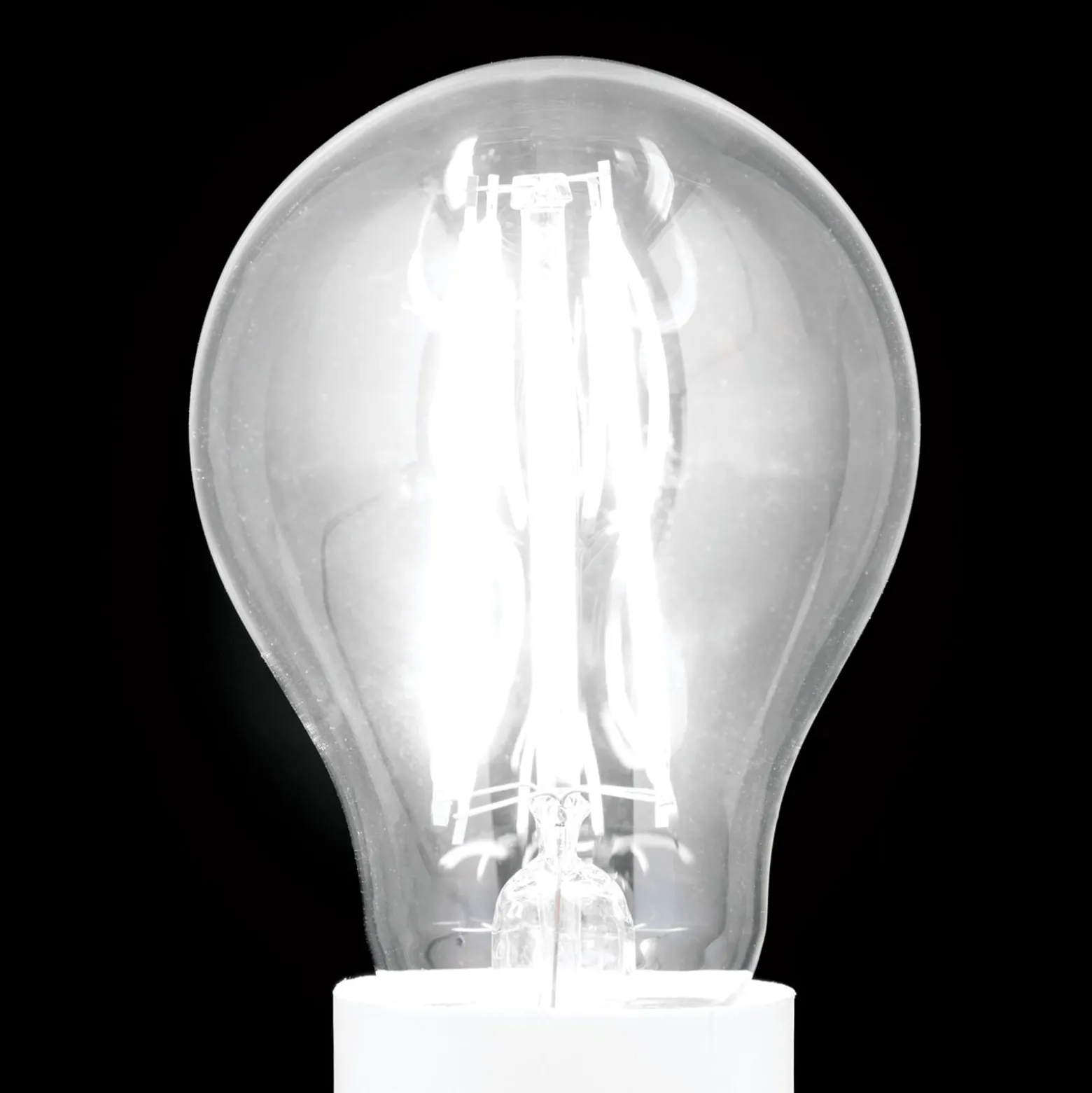 LED-lamppu E27 4,5W 2700K Filament kirkas himmen.