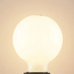 LED-lamppu E27 4 W 2700 K G95 Globe himmennettävä opaali 2 kpl