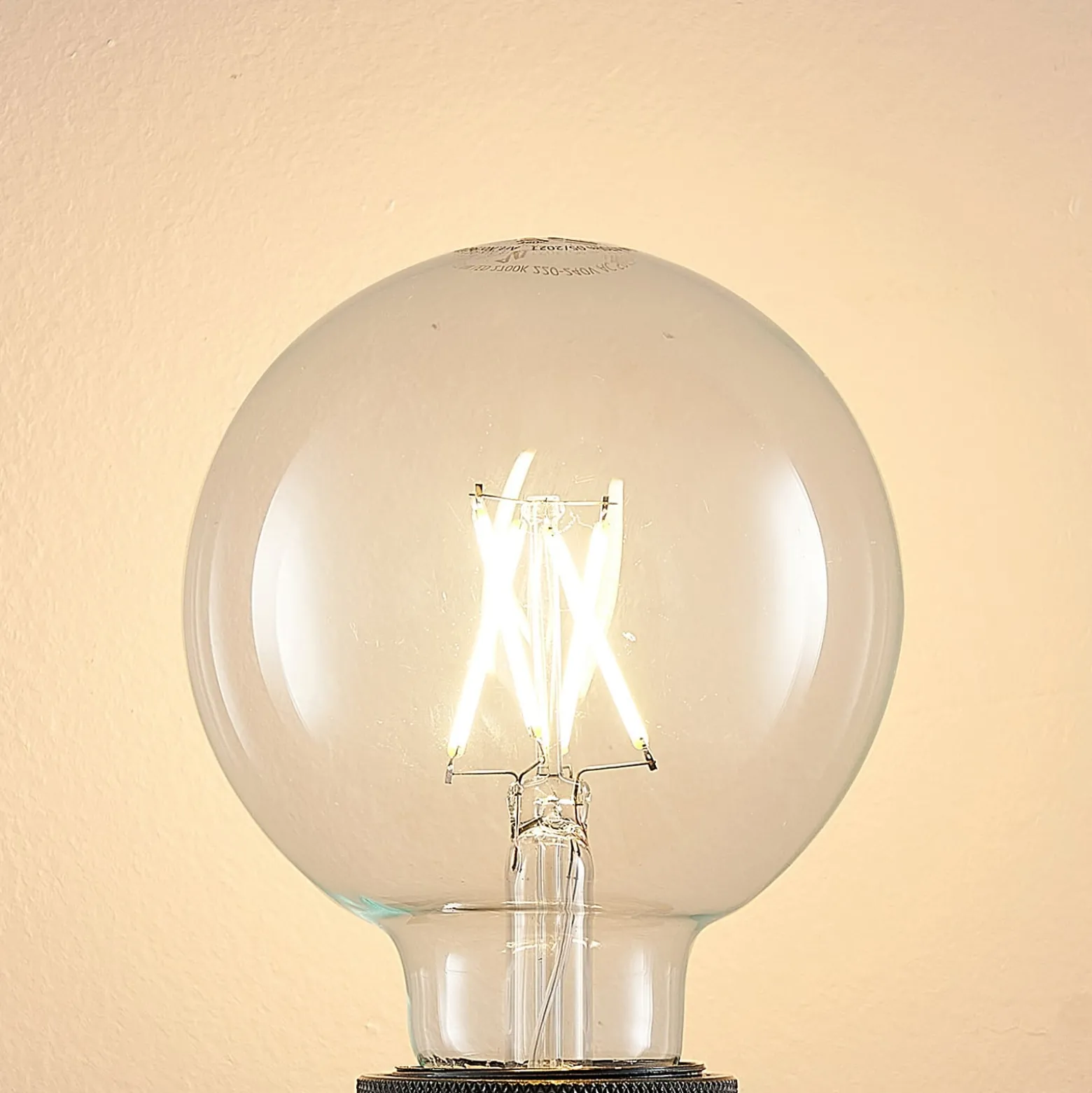 LED-lamppu E27 4W 2 700 K G95 globe kirkas 2 kpl