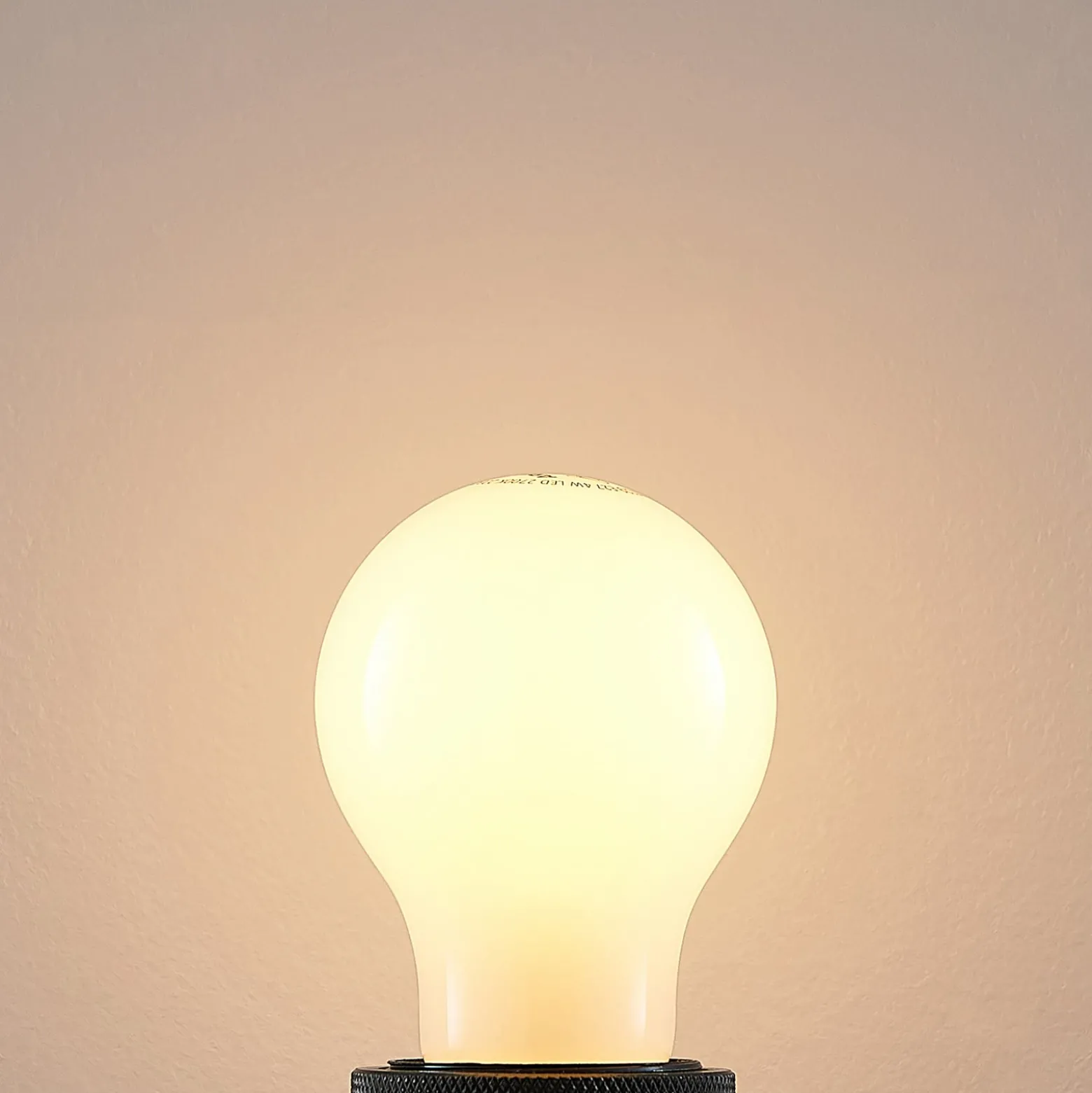 LED-lamppu E27 4W 2700K himmennys, opaali, 3 kpl