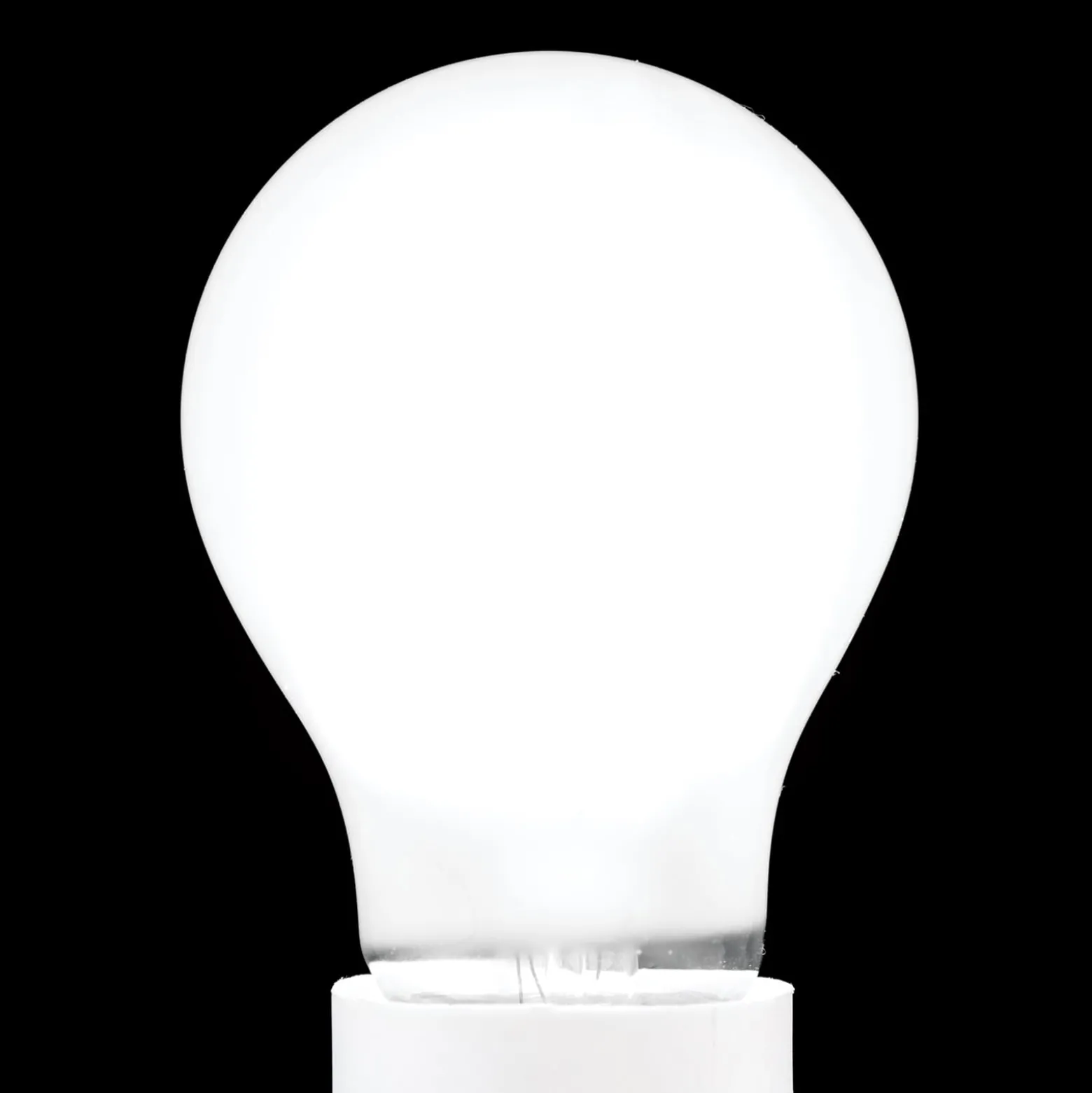 LED-lamppu E27 8W 2700K 806 lm matta himmennettävä
