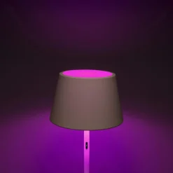 LED-lattiavalaisin Pomezia ulkokäyttöön USB, valk.