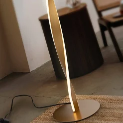 LED-lattiavalaisin Twist, alumiinia, metallia, akryyliä, kullanvärinen