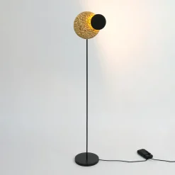LED-lattiavalo INFINITY TERRA musta/kultainen, korkeus 132 cm, metallia