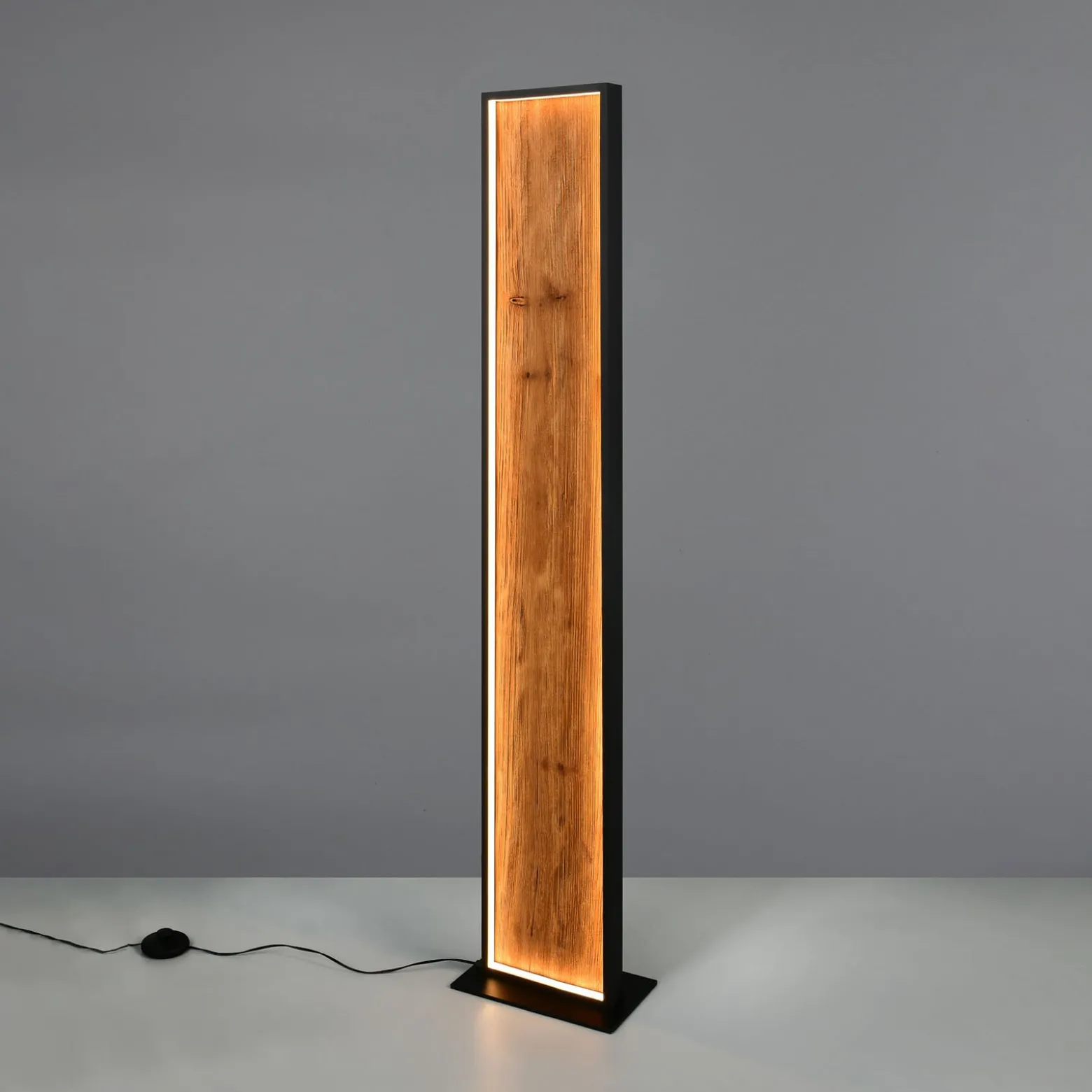 LED-lattiavalo Kalea, korkeus 120 cm, puunvärinen, puu