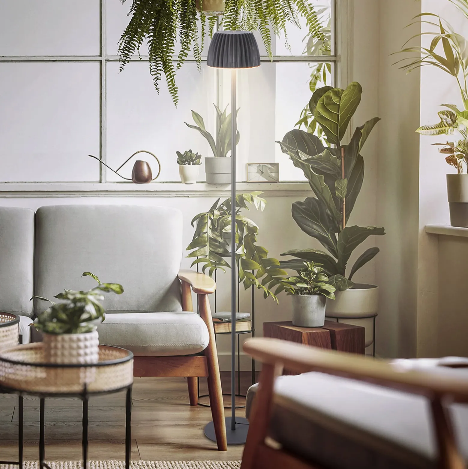 LED-lattiavalo Loca, antrasiitti, korkeus 123 cm muovi/metalli