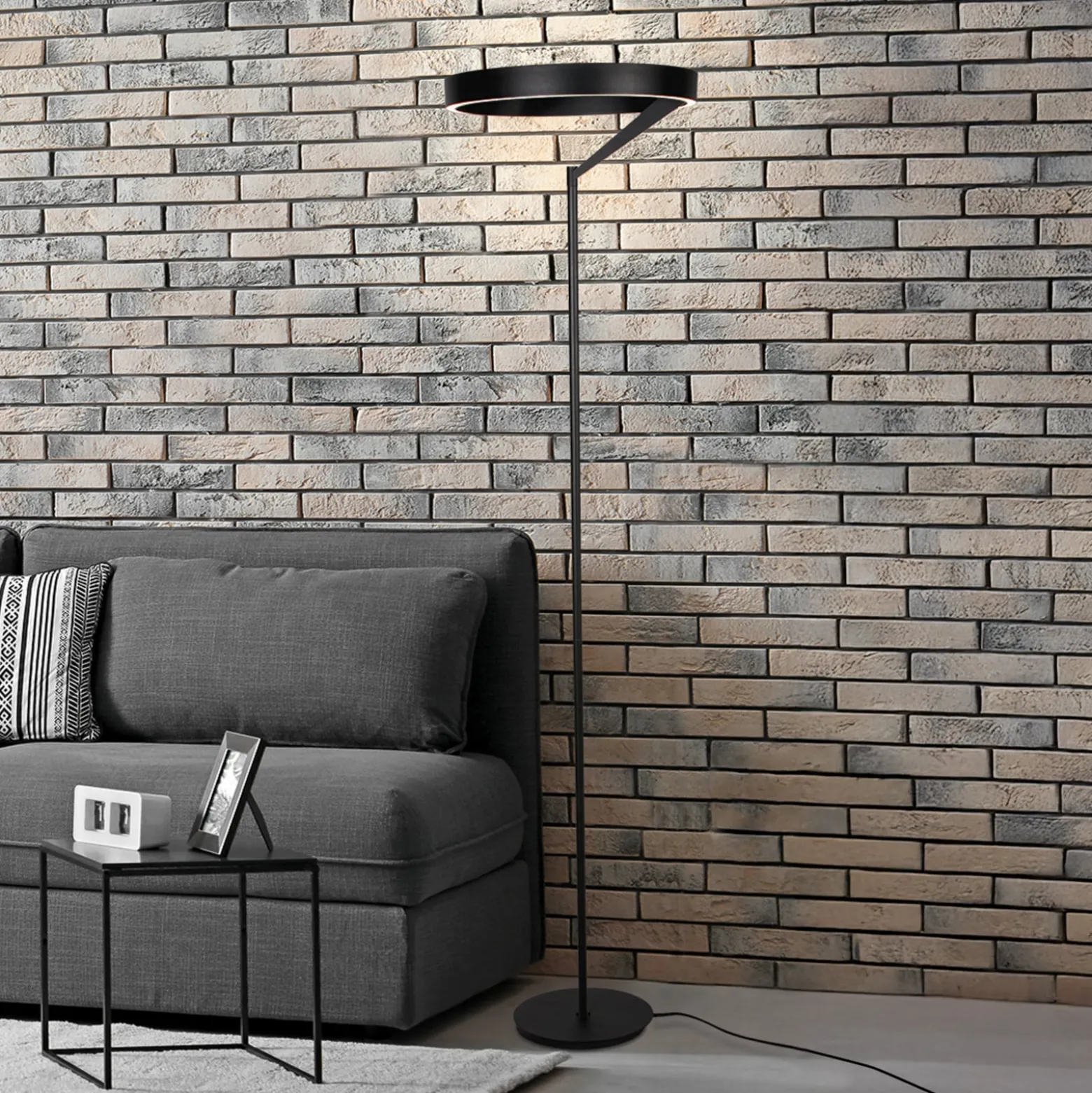 LED-lattiavalo Mykty, musta, korkeus 170 cm, metalli 2-lamppuinen CCT